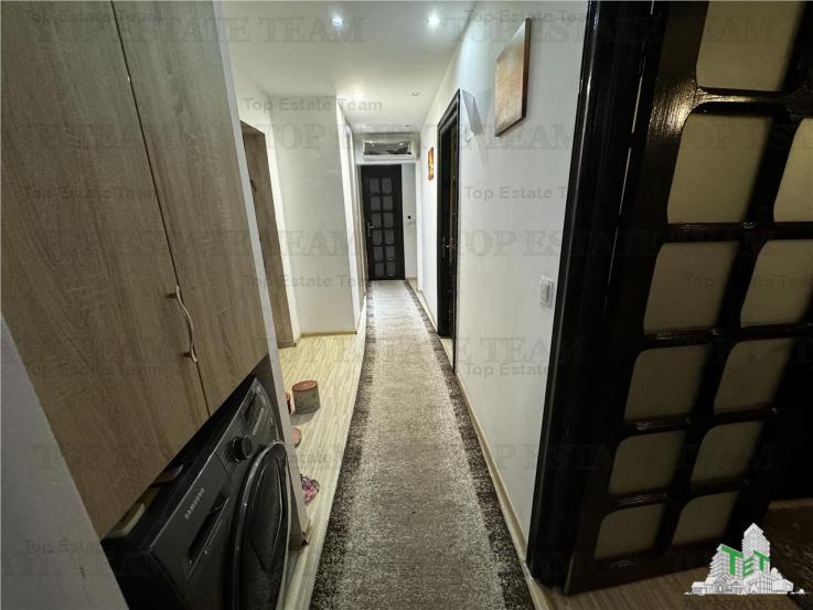 Apartament 4 Camere Parcul Tineretului Centrala Proprie