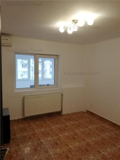 Apartament 3 camere Zona Nerva Traian