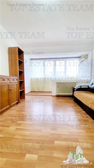 Apartament cochet , nou renovat, de inchiriat 2 camere , Universitate, pet firendly