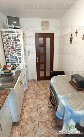 Apartament 2 camere de vanzare, zona Stefan cel Mare