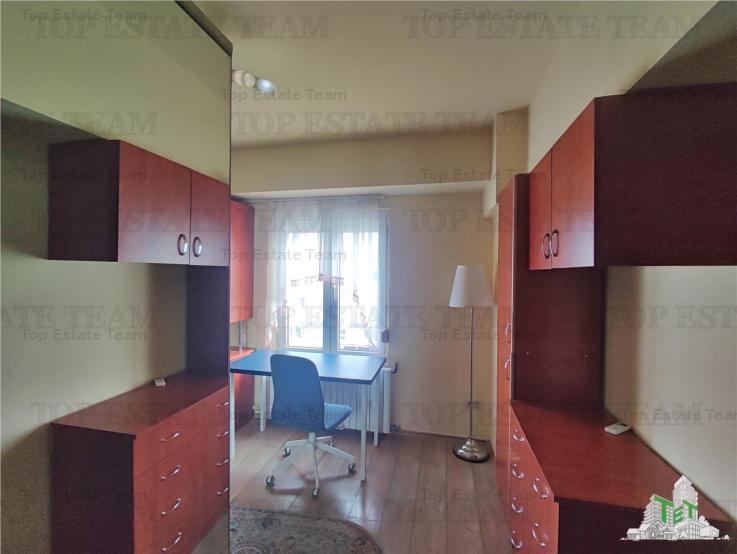 Apartament 3 Camere cu parcare de Inchiriat Bd. Decebal