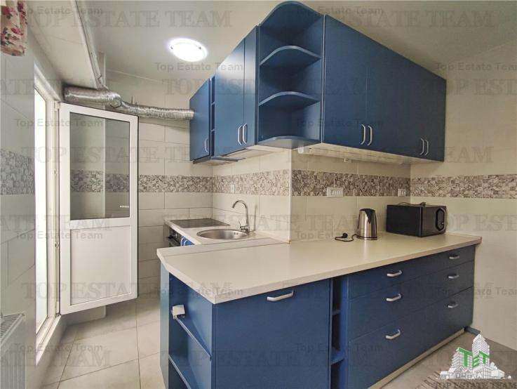 Apartament 3 Camere cu parcare de Inchiriat Bd. Decebal