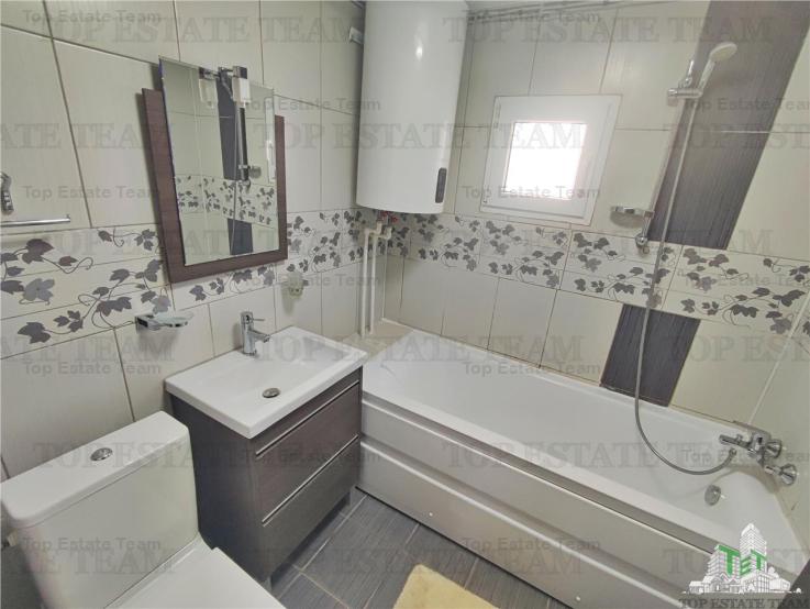 Apartament 3 Camere cu parcare de Inchiriat Bd. Decebal