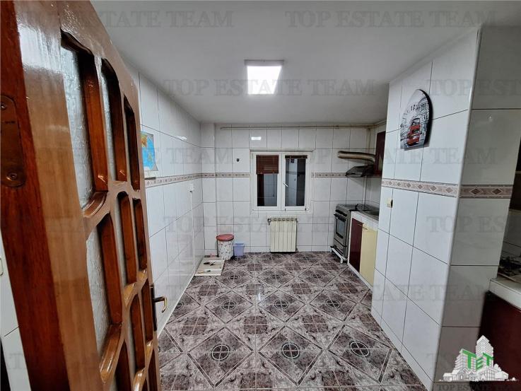 Apartament 3 camere - Soseaua Buzaului - vanzare