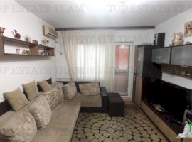 Apartament 3 camere de vanzare, zona Parcul Circului