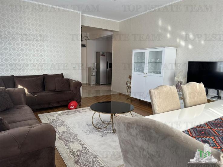 Apartament 3 camere de vanzare in zona Teatrul Masca