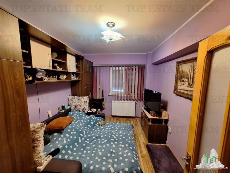 Apartament 3 camere - Calarasi - vanzare