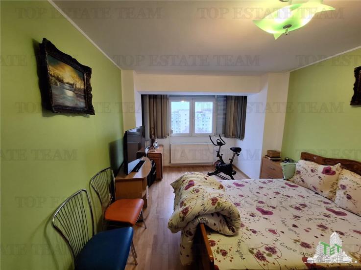 Apartament 3 camere - Calarasi - vanzare