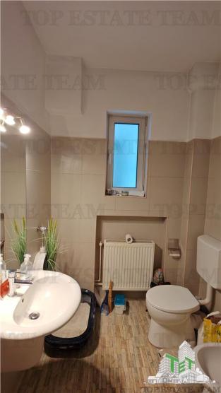 Apartament de 3 camere ultracentral, 2 intrari, lift cu acces privat, pod pentru depozitare, centrala proprie, in sectorul 2