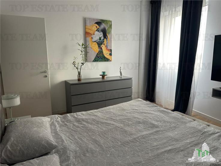 Apartament 3 camere de vanzare in zona Sisesti