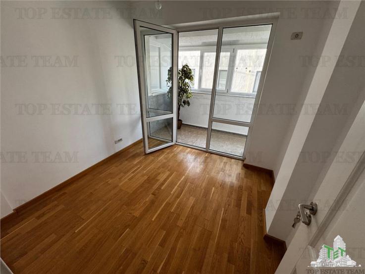 Straulesti / Sector 1 / Apartament de vanzare cu 4 camere