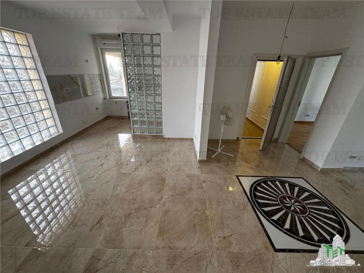 Straulesti / Sector 1 / Apartament de vanzare cu 4 camere