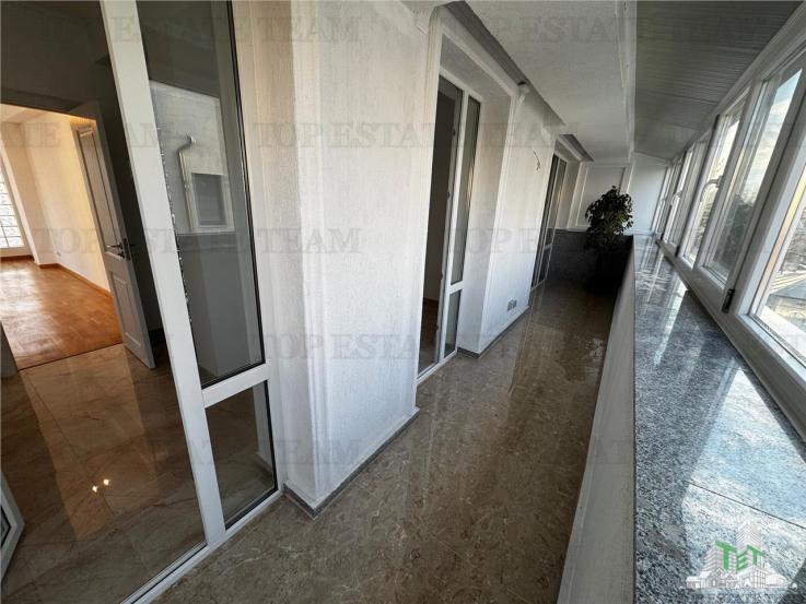 Straulesti / Sector 1 / Apartament de vanzare cu 4 camere