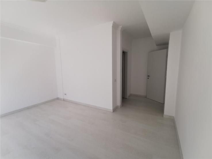 Apartament cu 3 camere de vanzare in zona Dorobanti