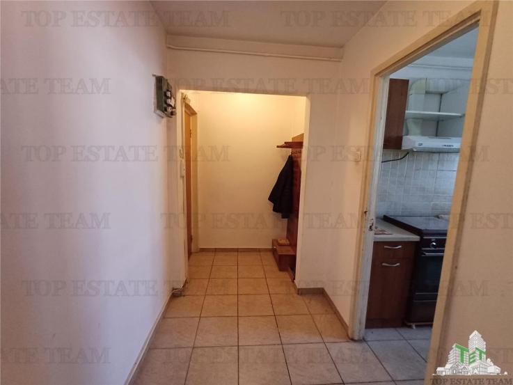 Apartament 3 camere bloc anvelopat zona Apusului