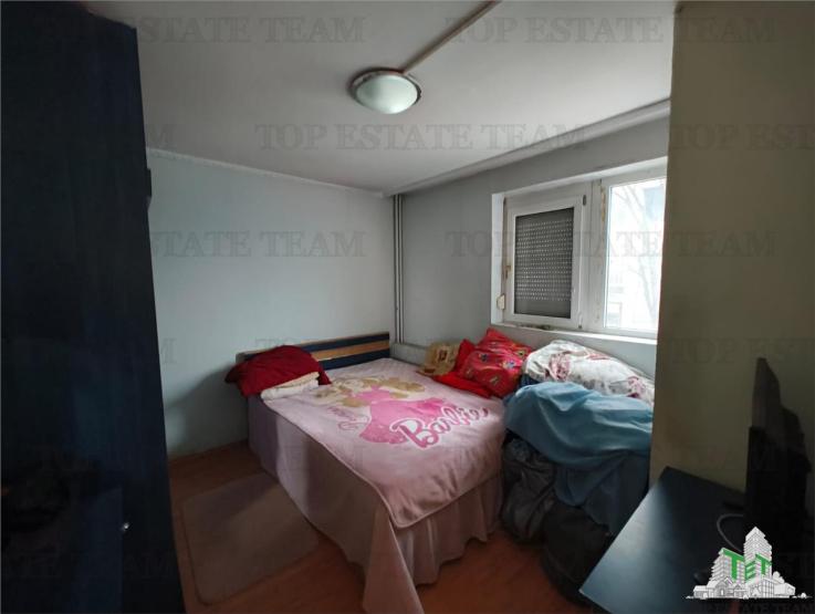 Apartament 3 Camere Etaj 1 Decomandat 61 MP Giulesti