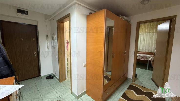 Apartament 3 camere 2 bai decomandat centrala proprie metrou Timpuri Noi