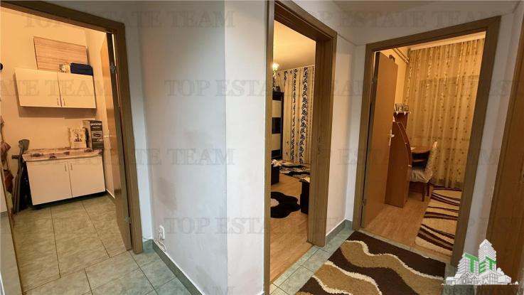 Apartament 3 camere 2 bai decomandat centrala proprie metrou Timpuri Noi