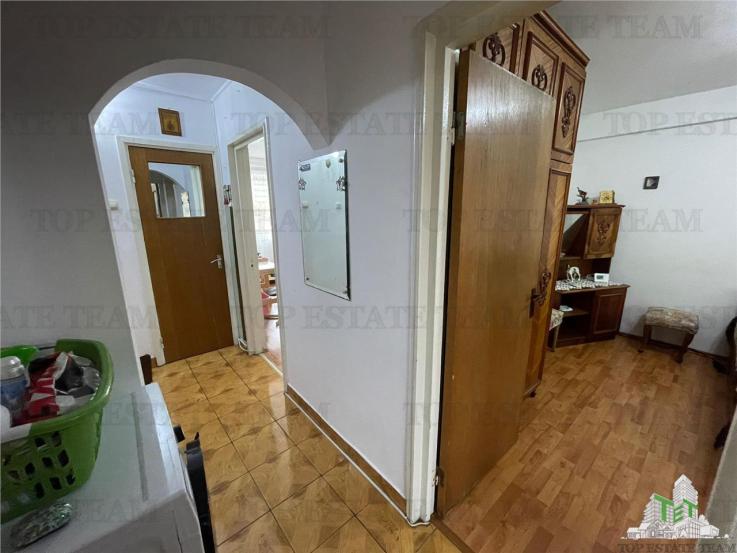 Apartament de vanzare cu 3 camere | Baba Novac - Campia Libertatii