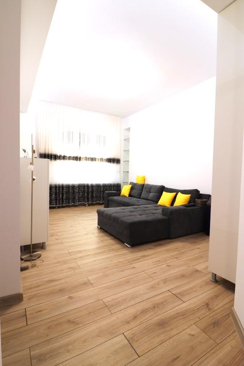 Complet renovat si foarte spatios