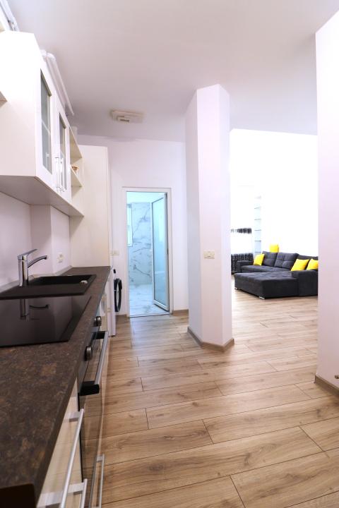 Complet renovat si foarte spatios