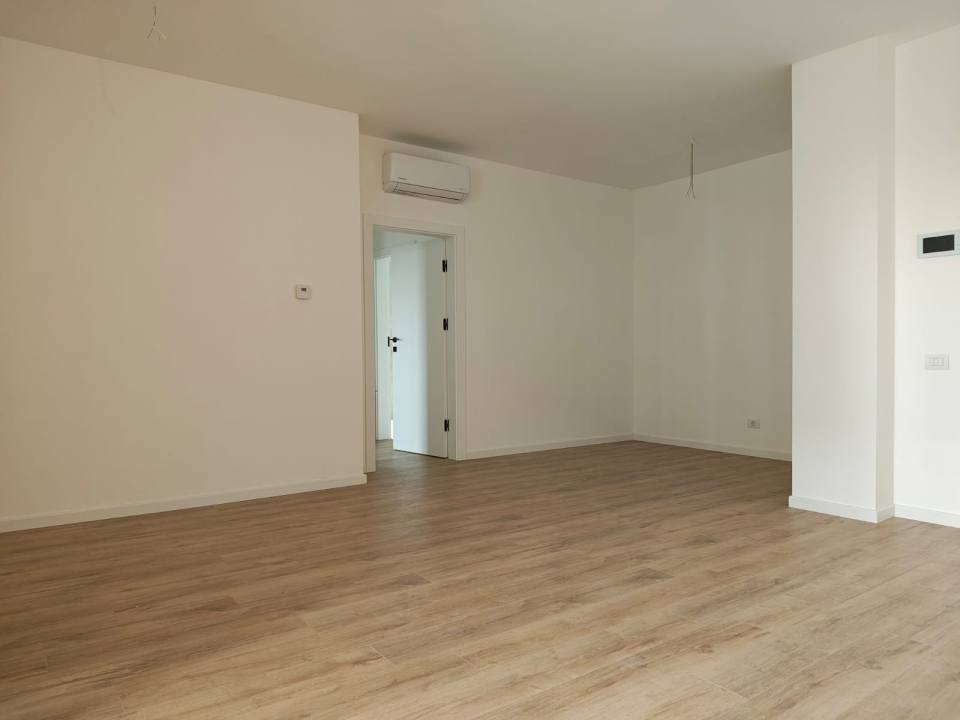 Apartamanet 2 camere Torontalului