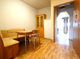 Apartament cu 3 dormitoare, Complex