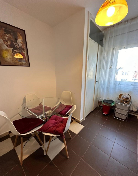 Apartament 3 camere Badea Cartan