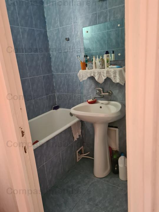 Apartament însorit 2 camere strada Progresului Maratei