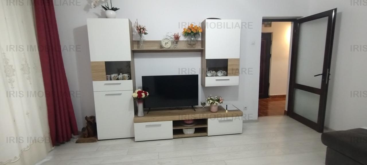 78000euro!Podu ros! Apartament 3 camere,decomandat,la strada!