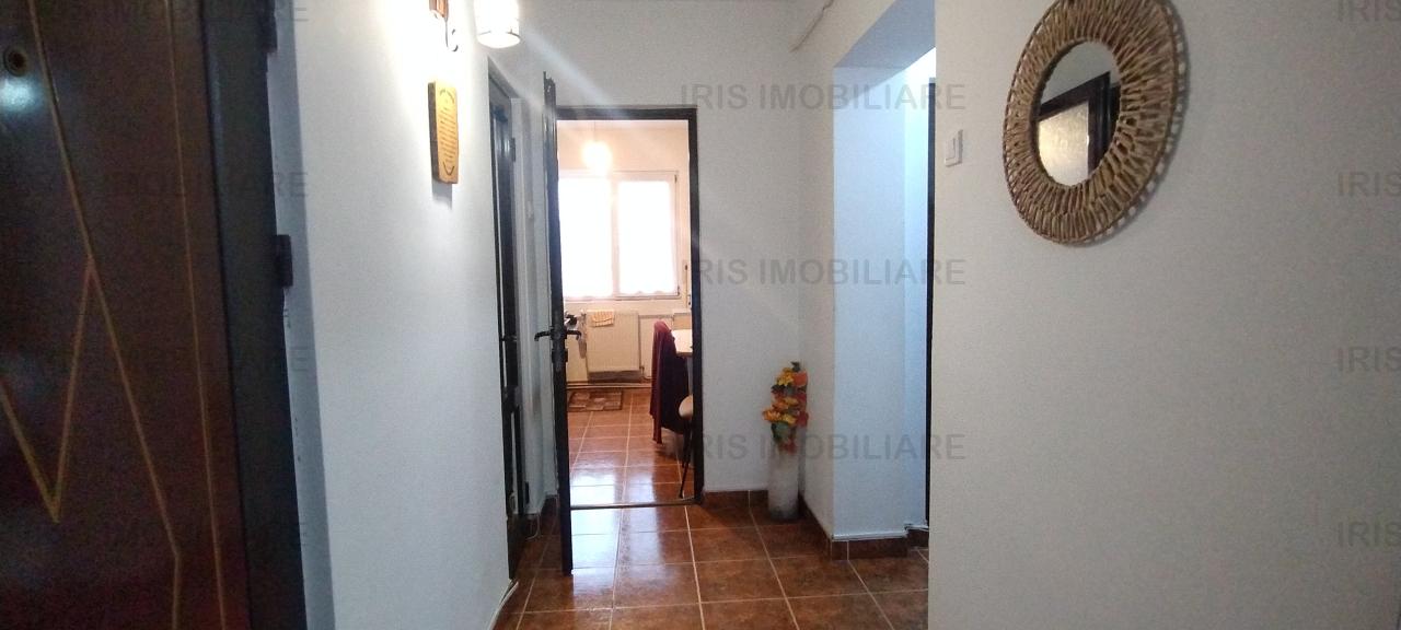 78000euro!Podu ros! Apartament 3 camere,decomandat,la strada!