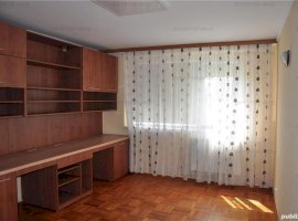 Vanzare apartament 3 camere Drumul Taberei Targu Neamt