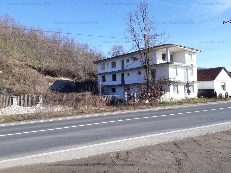 Casa S+P+2E si teren , localitatea Radna, Jud. Arad