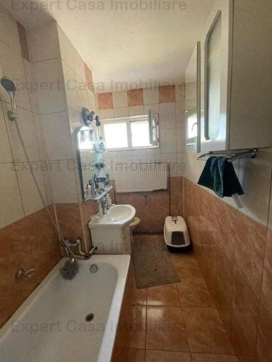 Inchiriez apartament Podu Ros