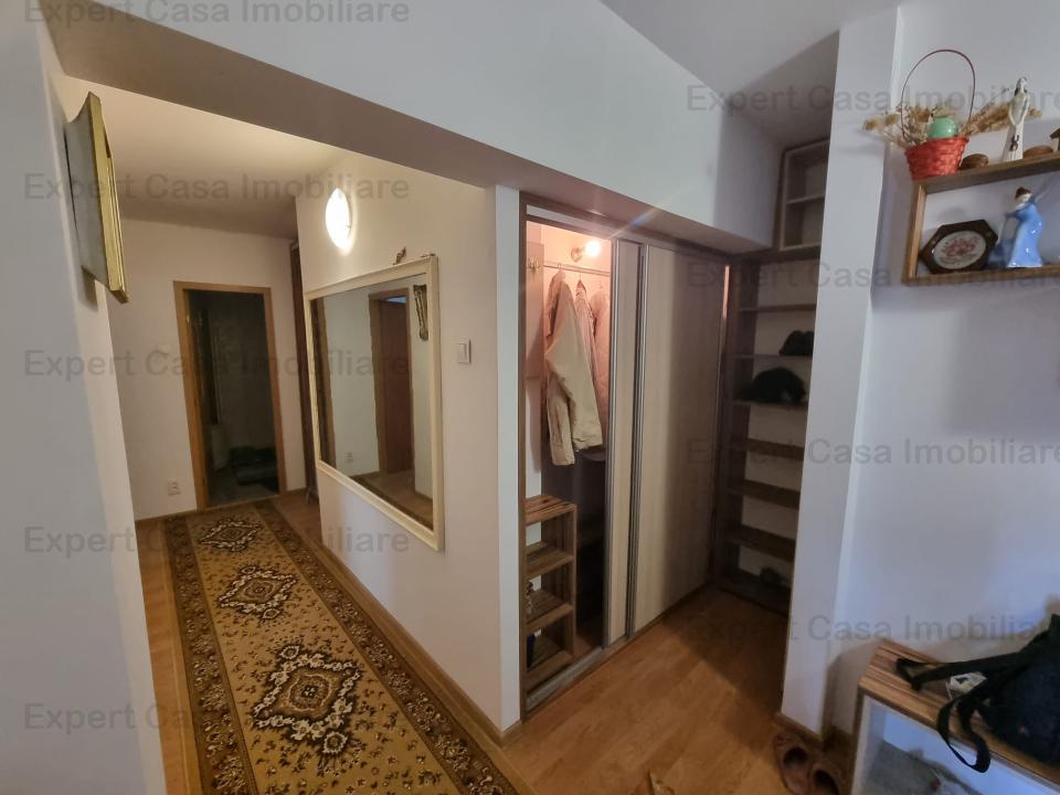 Exclusivitate. Apartament 3 camere D. 2 bai. Dacia Bicaz. Etaj 2