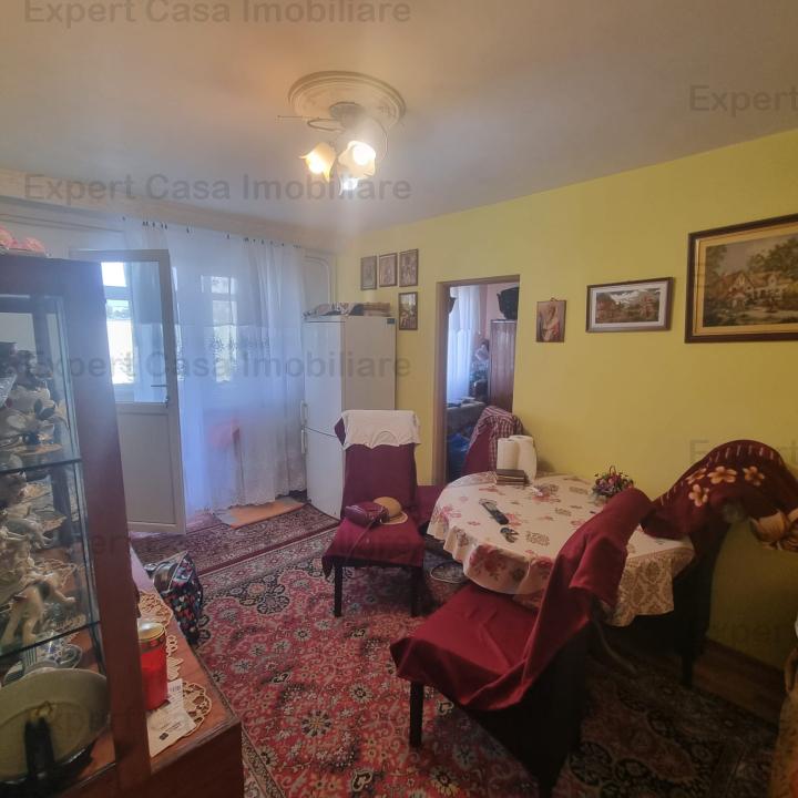 Apartament 2 camere. Rond 28. Alexandru cel bun