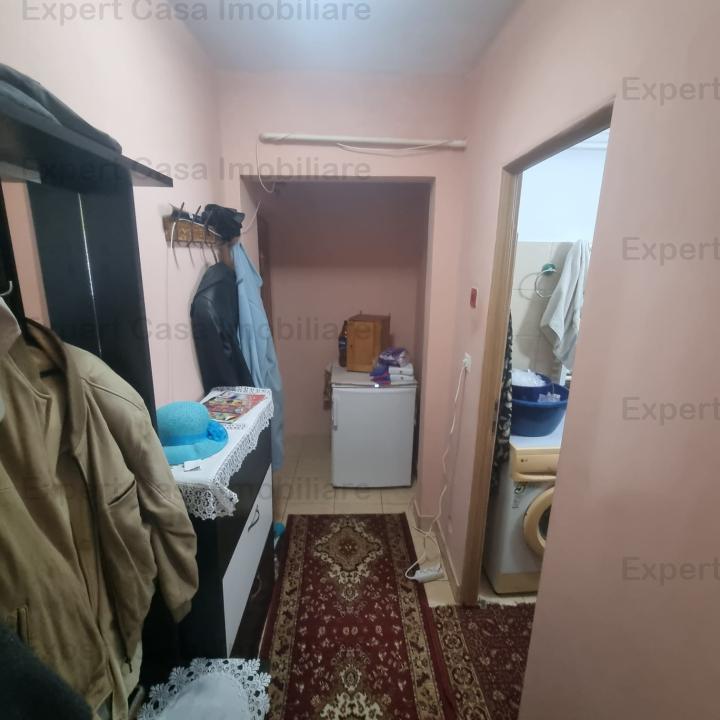 Apartament 2 camere. Rond 28. Alexandru cel bun