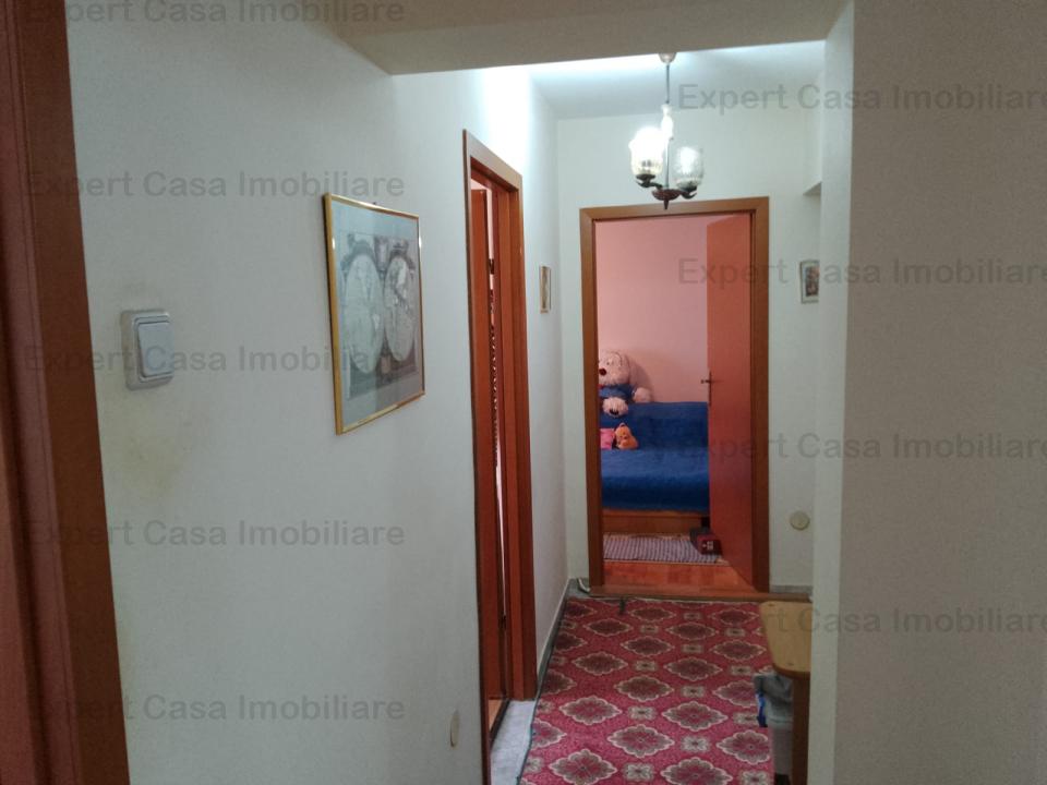 Apartament cu 3 camere decomandat,Tatarasi-Metalurgie