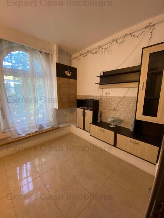 Apartament | 4 camere | Decomandat | Copou