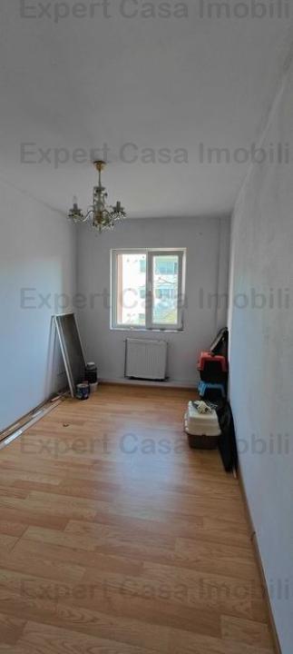 Apartment cu 4 camere Podu Ros