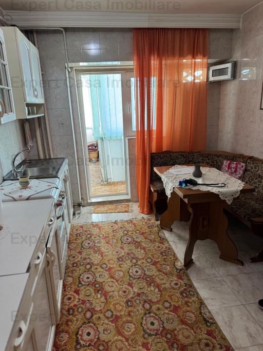 Apartament 3 camere Alexandru cel Bun