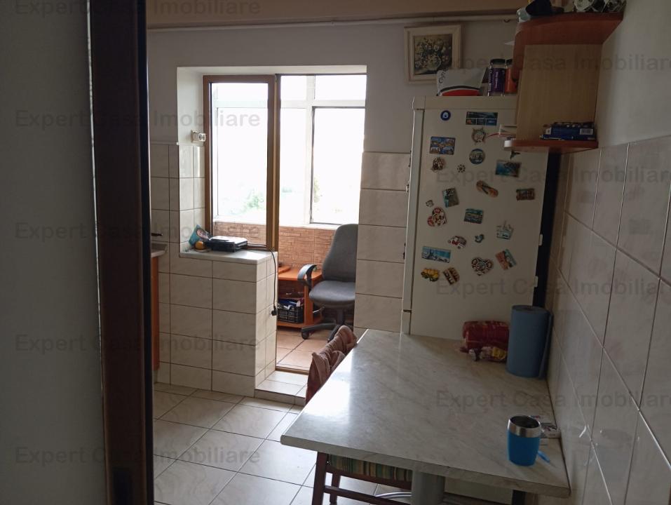 Apartament | 3 camere | Decomandat | Canta