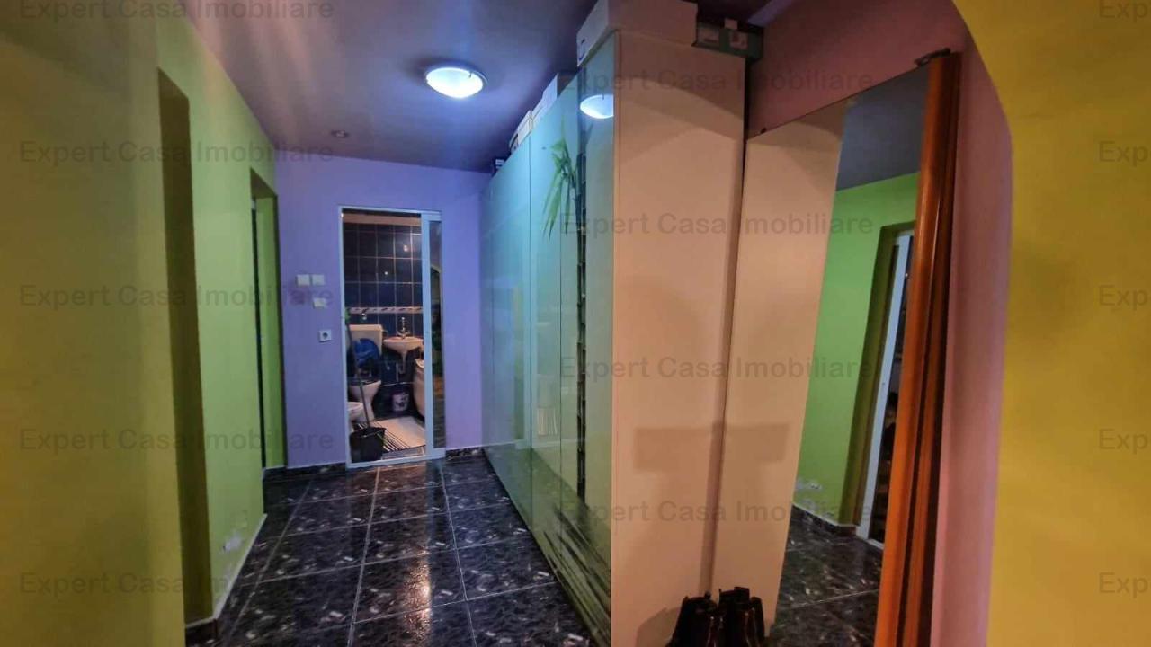 Apartament | 3 camere | Decomandat |Pacurari