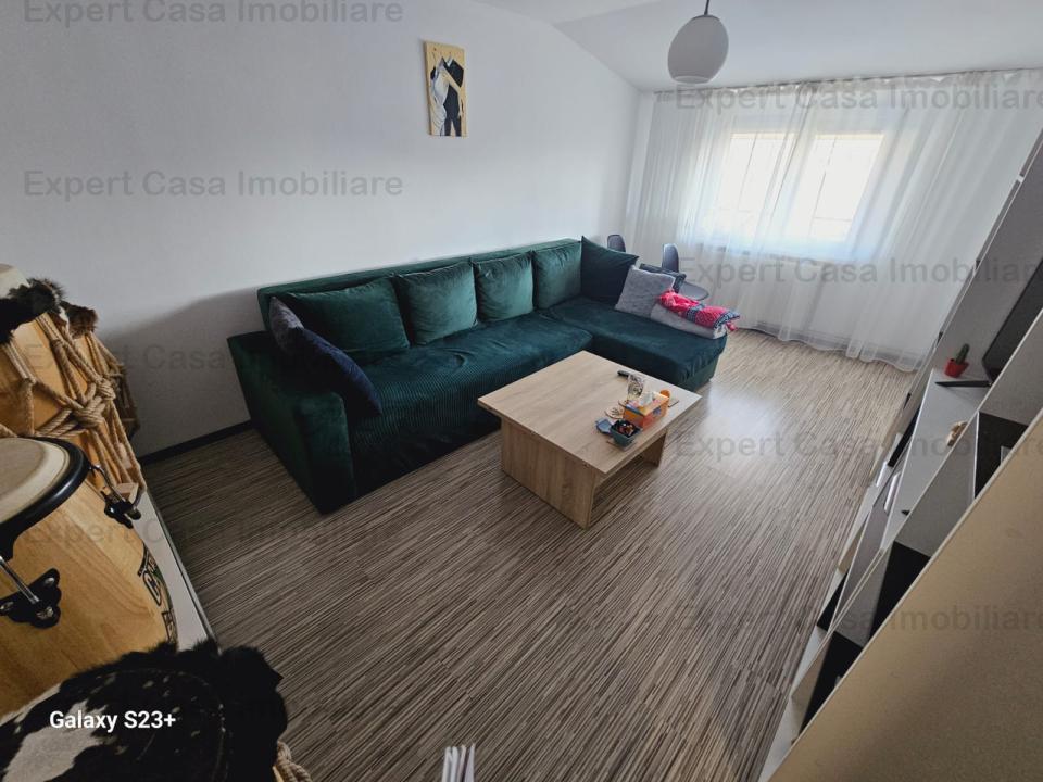 Apartament 3 camere decomandat Alexandru Cel Bun