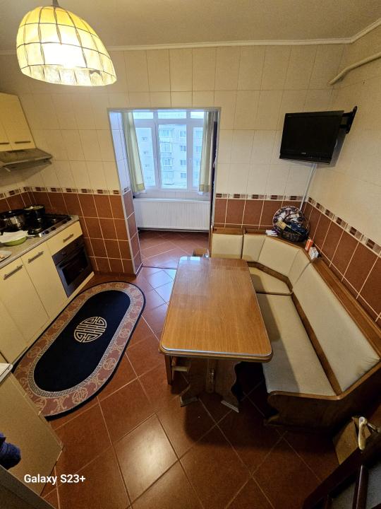 Apartament 3 camere decomandat Zimbru