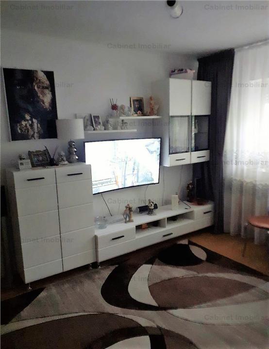 Apartament 2 camere, zona Mircea Cel Batran