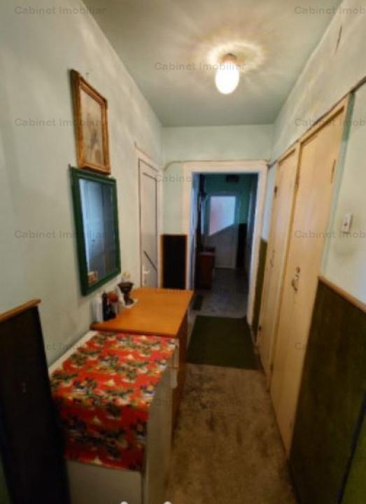 Apartament cu 4 camere decomandat - Alexandru cel Bun