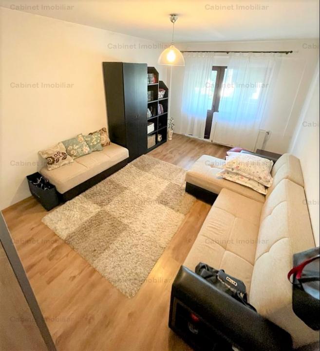 Apartament 3 camere decomandat,mobilat,zona Mircea Cel Batran