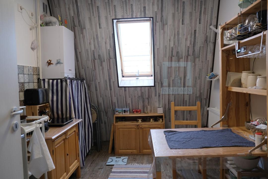 Apartament 3 camere mobilat-utilat - zona Ghimbav(ID 11269)