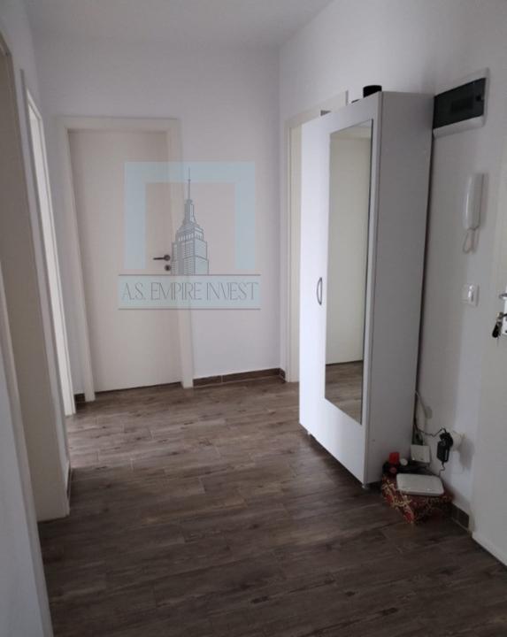 Ap 2,5 camere decomandat - zona Avantgarden